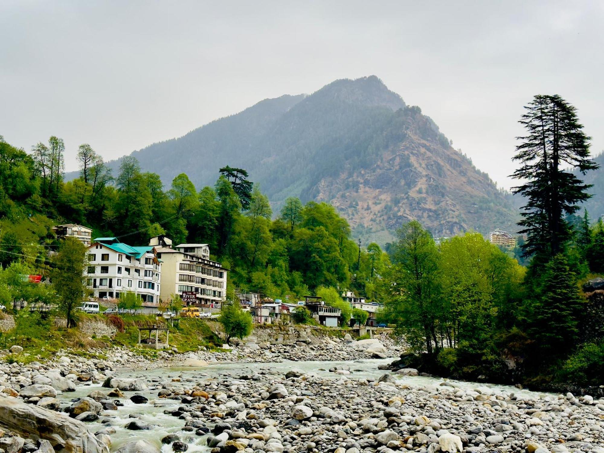 River Grand View Resort And Spa Manali - A River Side Property Exterior photo
